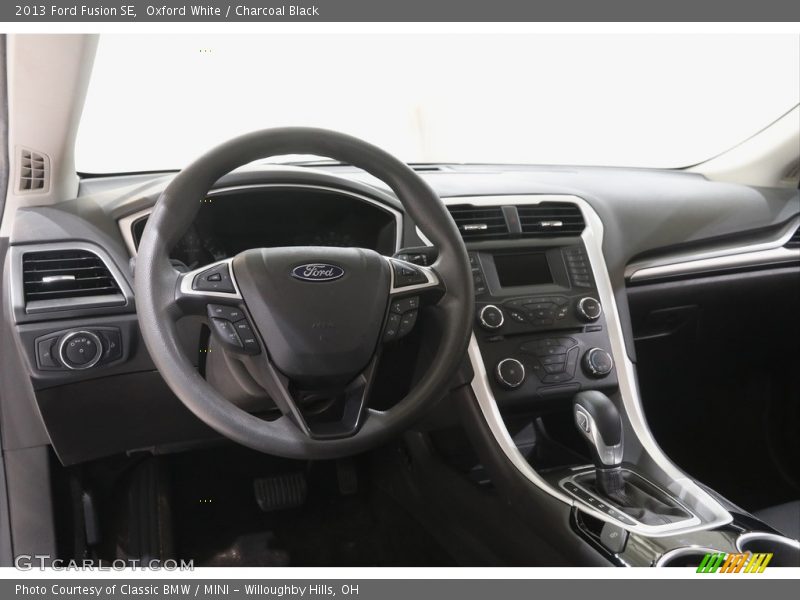 Oxford White / Charcoal Black 2013 Ford Fusion SE