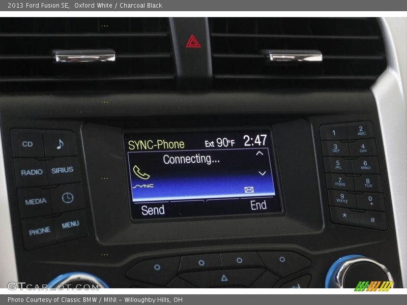 Oxford White / Charcoal Black 2013 Ford Fusion SE