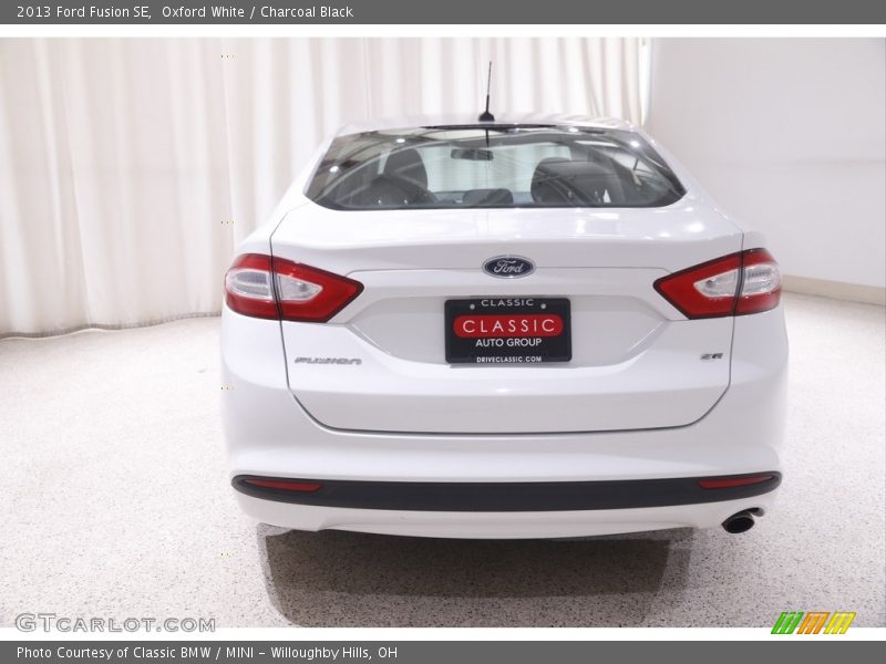 Oxford White / Charcoal Black 2013 Ford Fusion SE