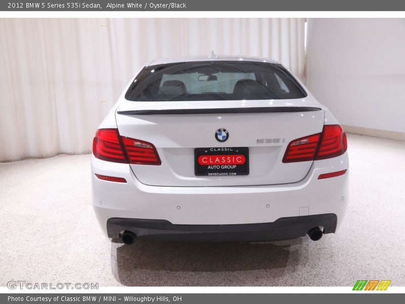 Alpine White / Oyster/Black 2012 BMW 5 Series 535i Sedan