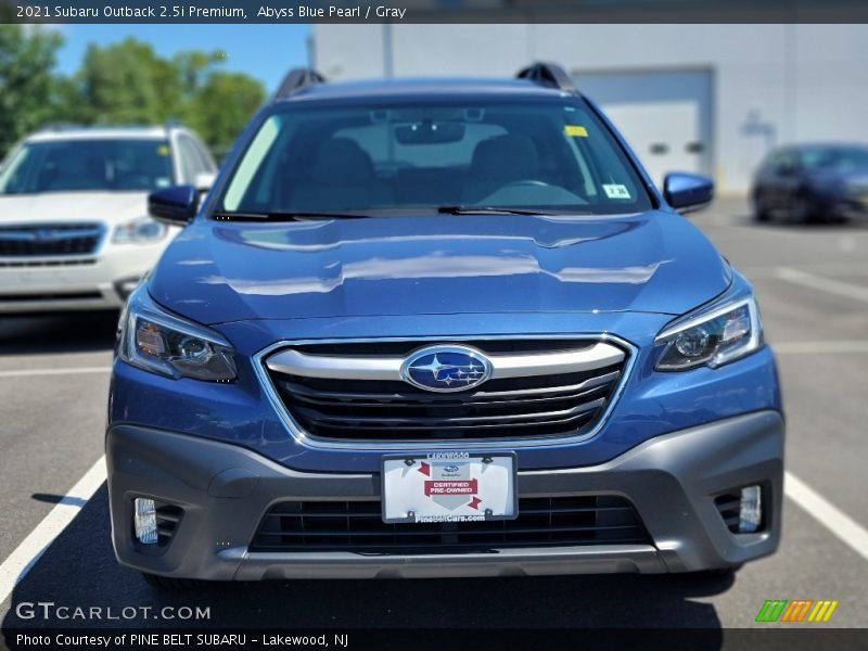 Abyss Blue Pearl / Gray 2021 Subaru Outback 2.5i Premium
