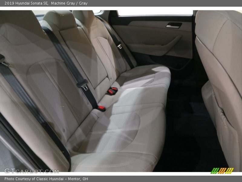Machine Gray / Gray 2019 Hyundai Sonata SE