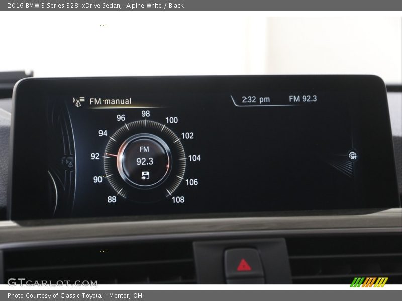 Alpine White / Black 2016 BMW 3 Series 328i xDrive Sedan