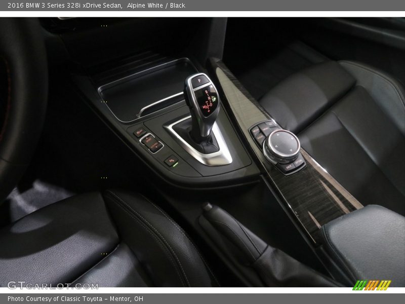 Alpine White / Black 2016 BMW 3 Series 328i xDrive Sedan