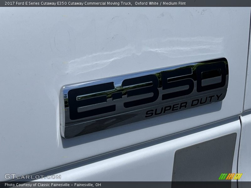 Oxford White / Medium Flint 2017 Ford E Series Cutaway E350 Cutaway Commercial Moving Truck