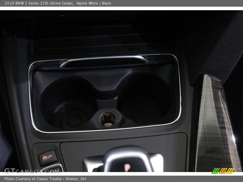 Alpine White / Black 2016 BMW 3 Series 328i xDrive Sedan