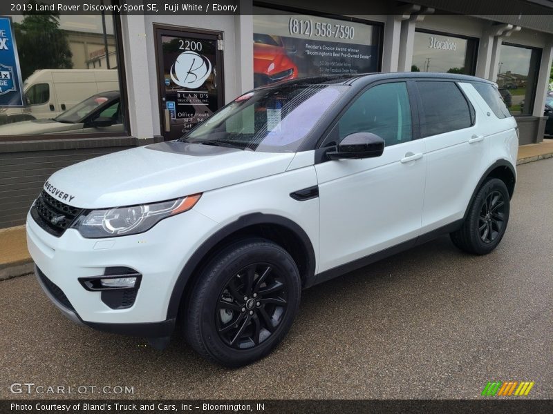 Fuji White / Ebony 2019 Land Rover Discovery Sport SE