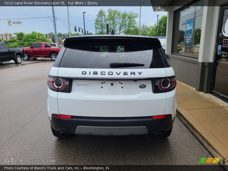 Fuji White / Ebony 2019 Land Rover Discovery Sport SE