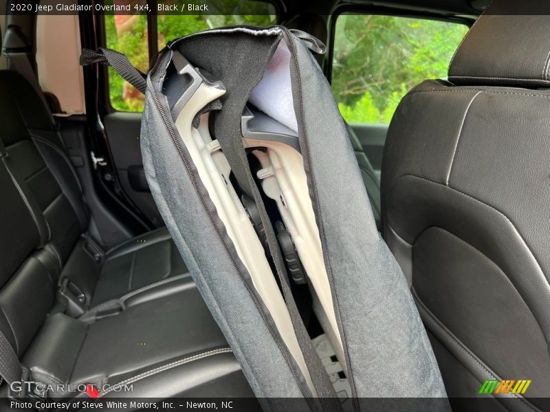 Black / Black 2020 Jeep Gladiator Overland 4x4