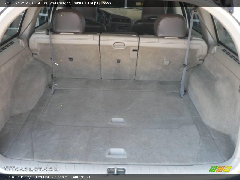White / Taupe/Brown 2002 Volvo V70 2.4T XC AWD Wagon