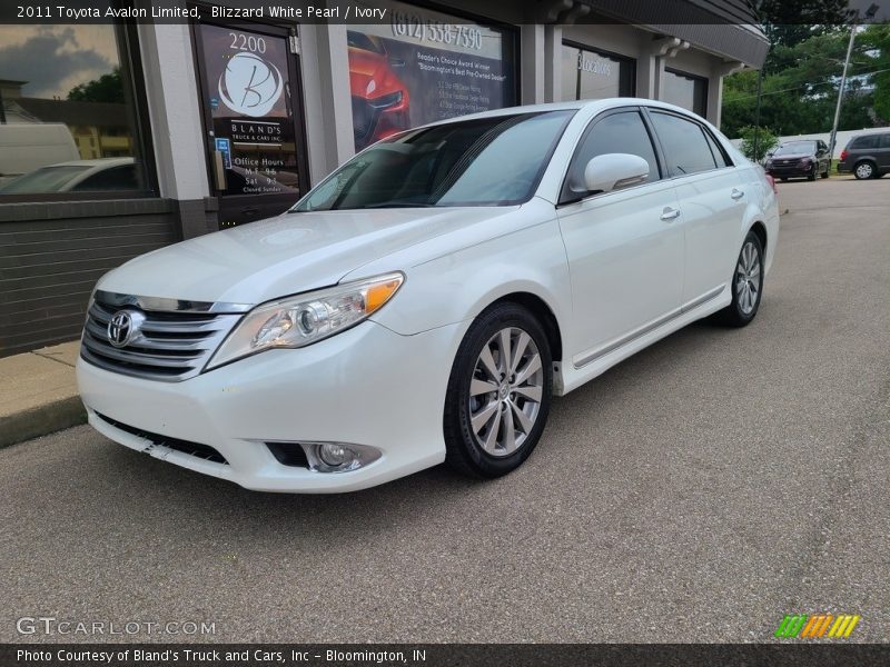 Blizzard White Pearl / Ivory 2011 Toyota Avalon Limited