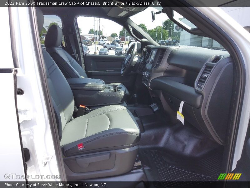 Bright White / Black/Diesel Gray 2022 Ram 3500 Tradesman Crew Cab 4x4 Chassis
