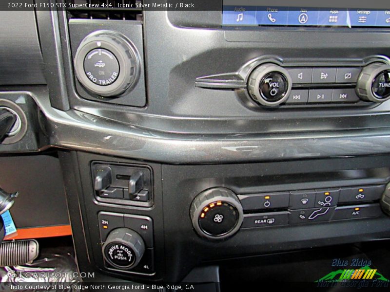 Iconic Silver Metallic / Black 2022 Ford F150 STX SuperCrew 4x4