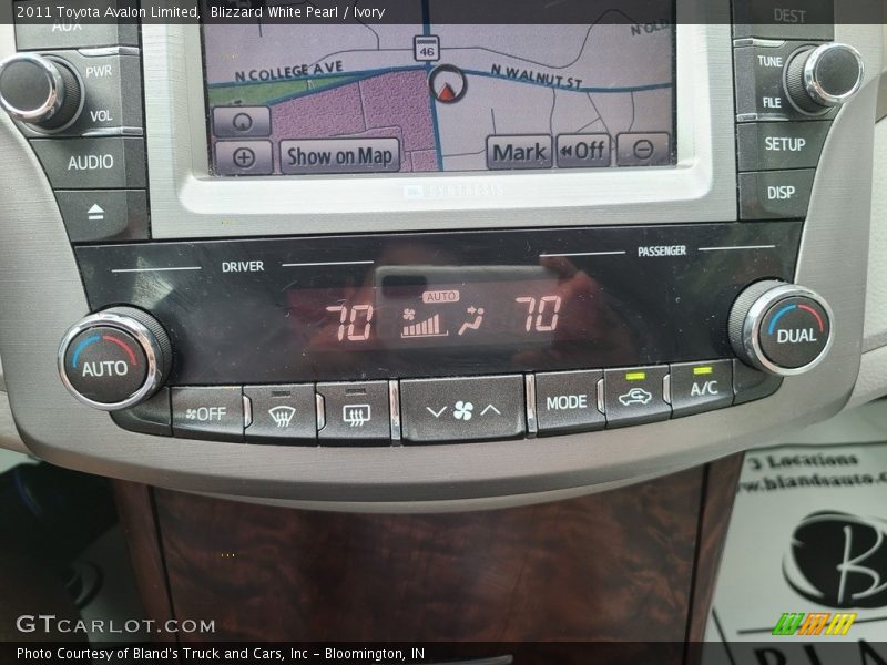 Blizzard White Pearl / Ivory 2011 Toyota Avalon Limited