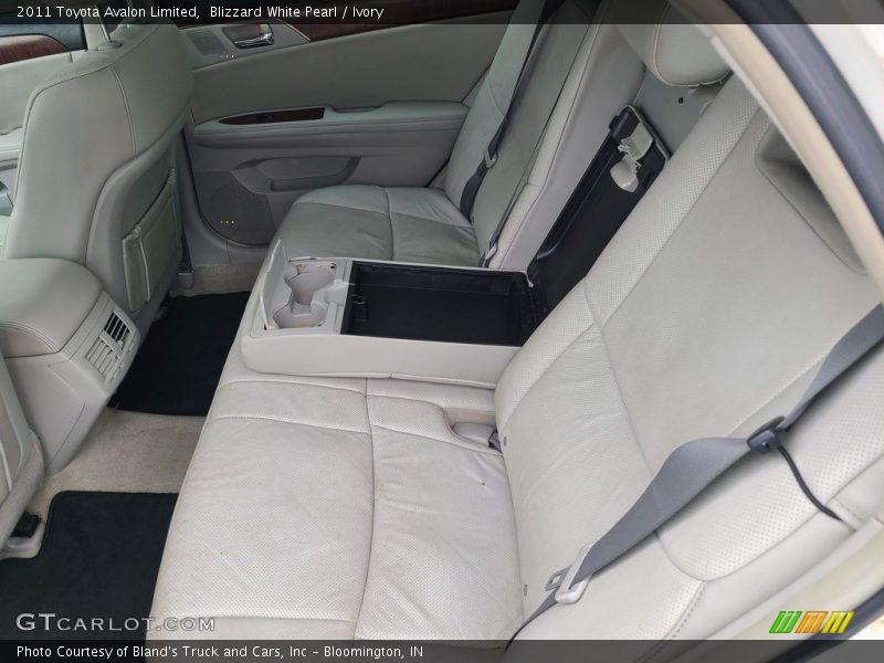 Blizzard White Pearl / Ivory 2011 Toyota Avalon Limited