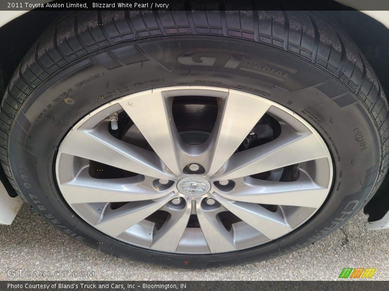 Blizzard White Pearl / Ivory 2011 Toyota Avalon Limited