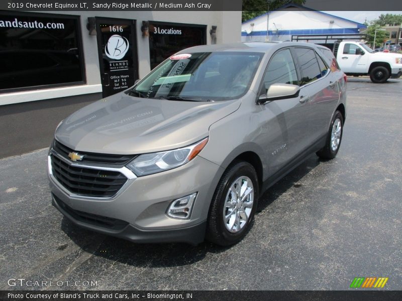 Sandy Ridge Metallic / Medium Ash Gray 2019 Chevrolet Equinox LT