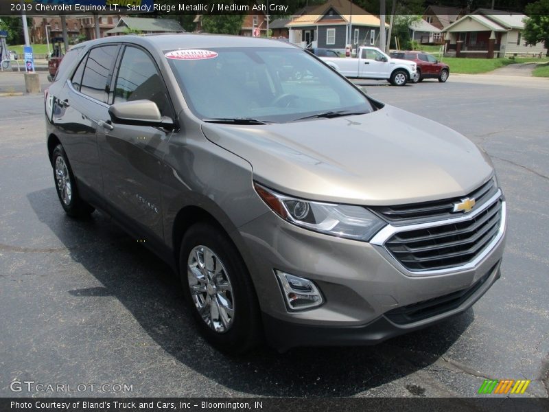 Sandy Ridge Metallic / Medium Ash Gray 2019 Chevrolet Equinox LT