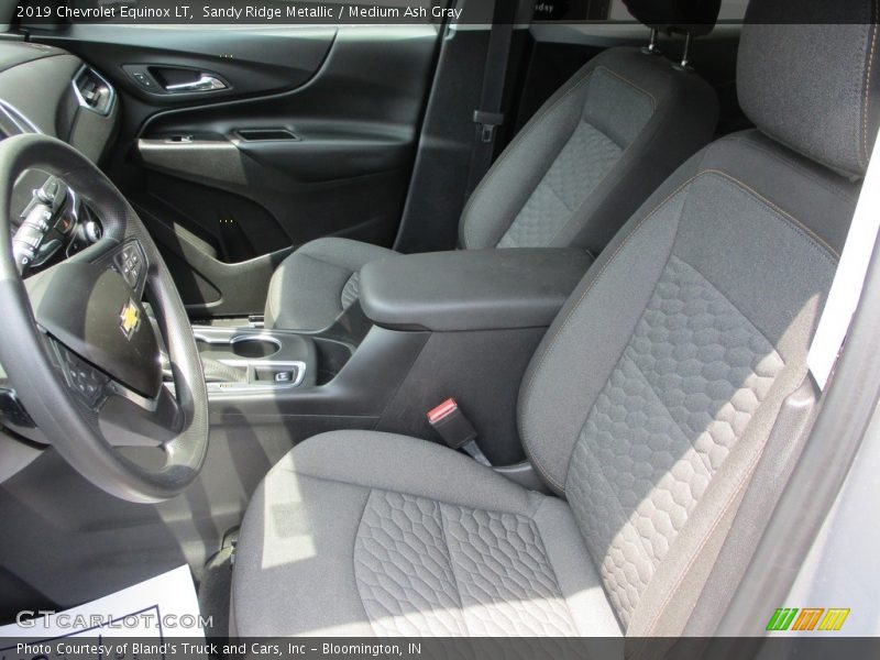 Sandy Ridge Metallic / Medium Ash Gray 2019 Chevrolet Equinox LT
