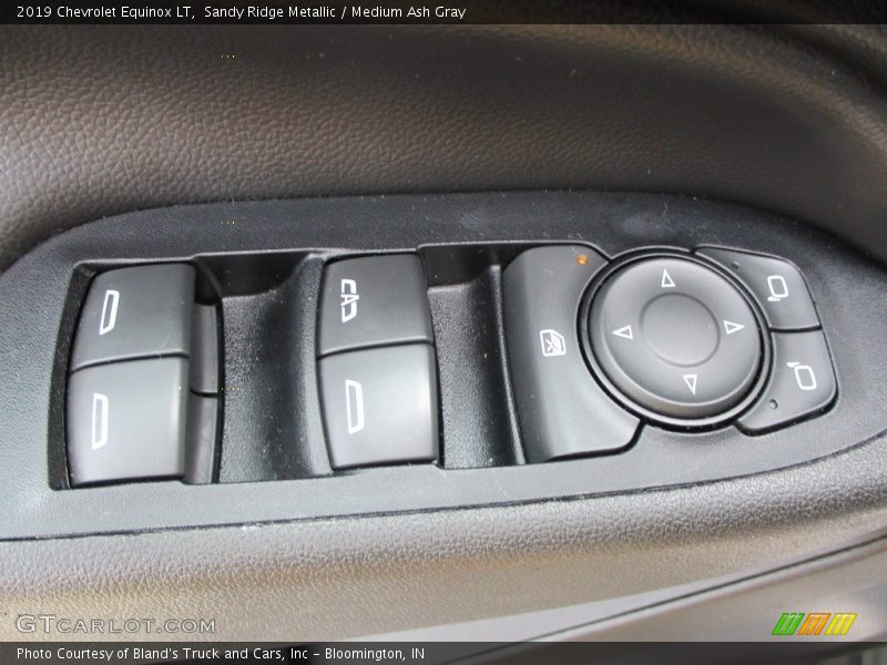 Sandy Ridge Metallic / Medium Ash Gray 2019 Chevrolet Equinox LT