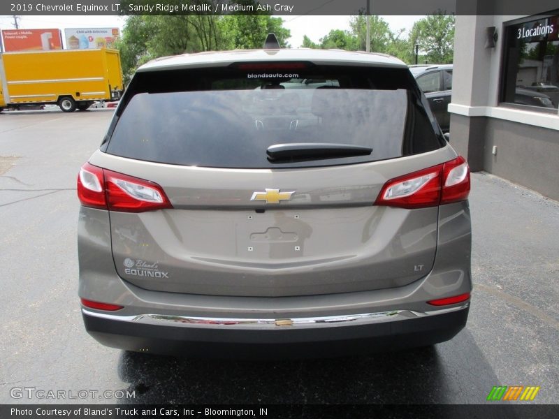 Sandy Ridge Metallic / Medium Ash Gray 2019 Chevrolet Equinox LT