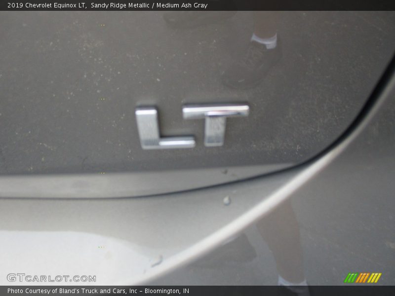 Sandy Ridge Metallic / Medium Ash Gray 2019 Chevrolet Equinox LT