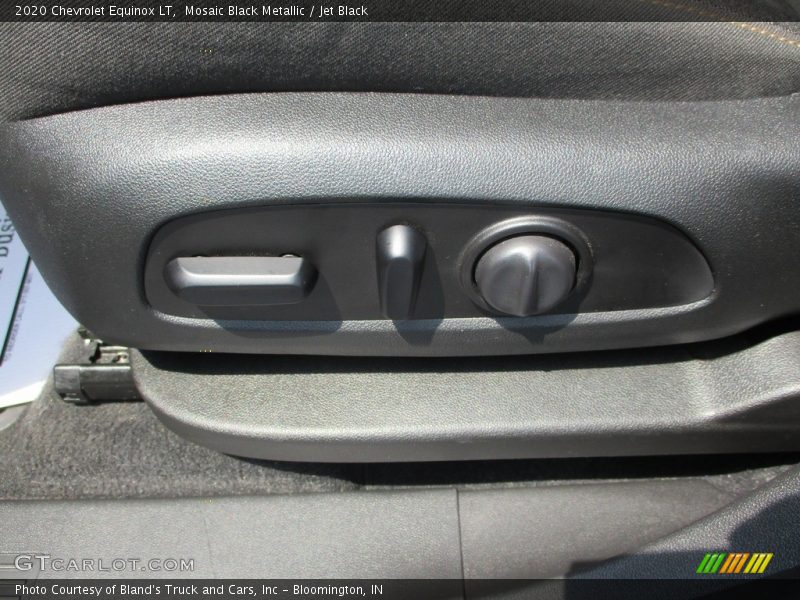 Mosaic Black Metallic / Jet Black 2020 Chevrolet Equinox LT