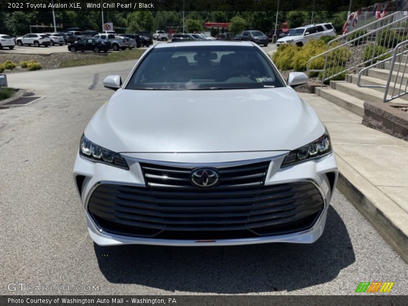 Wind Chill Pearl / Black 2022 Toyota Avalon XLE