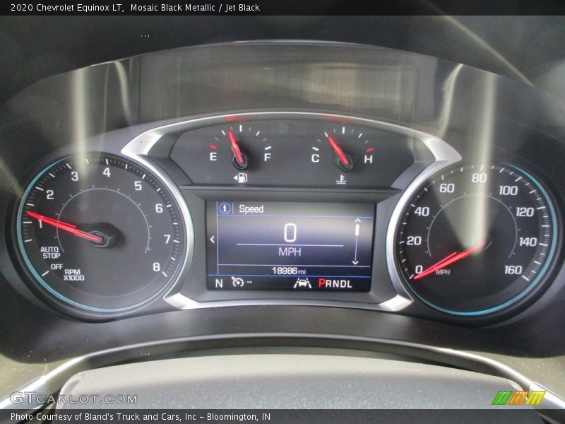 Mosaic Black Metallic / Jet Black 2020 Chevrolet Equinox LT
