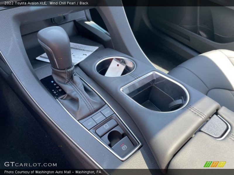  2022 Avalon XLE 8 Speed Automatic Shifter