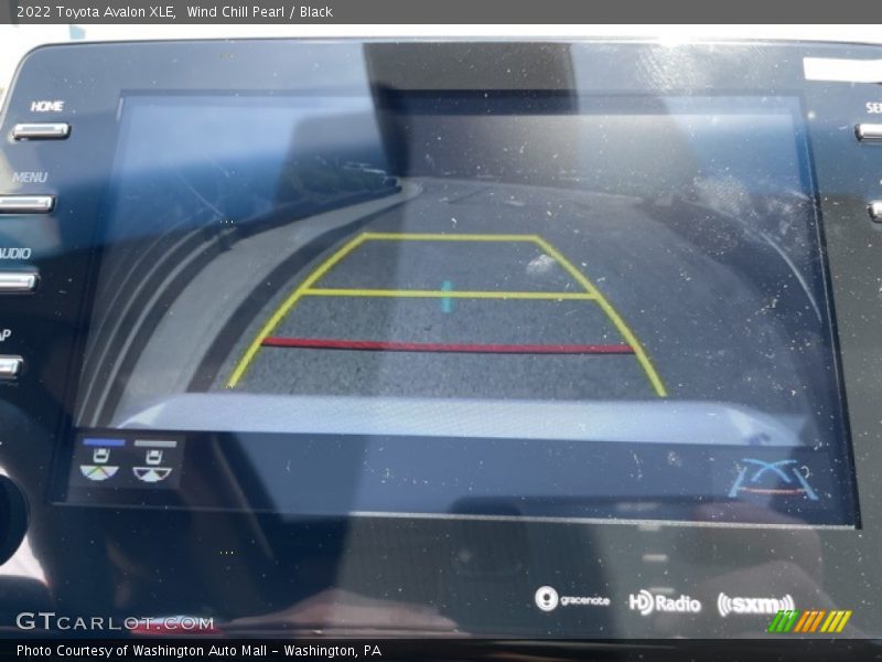 Wind Chill Pearl / Black 2022 Toyota Avalon XLE