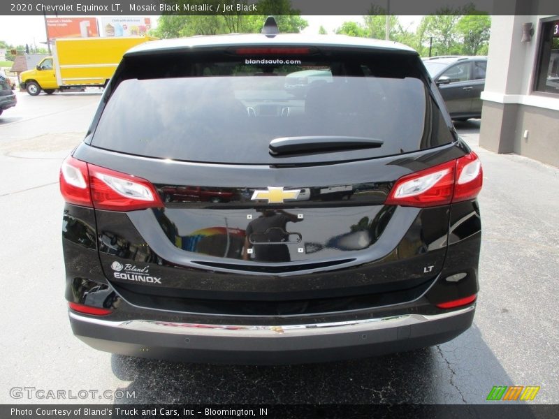 Mosaic Black Metallic / Jet Black 2020 Chevrolet Equinox LT