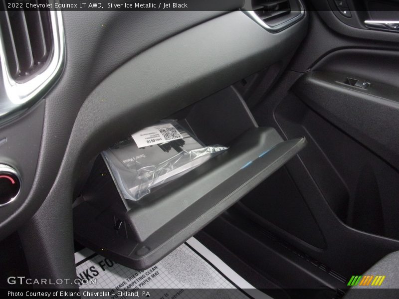 Silver Ice Metallic / Jet Black 2022 Chevrolet Equinox LT AWD