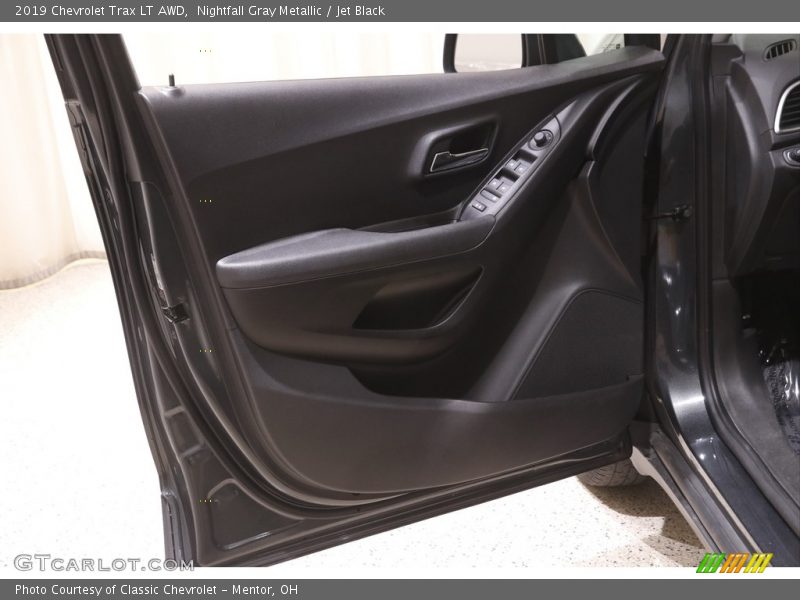 Nightfall Gray Metallic / Jet Black 2019 Chevrolet Trax LT AWD