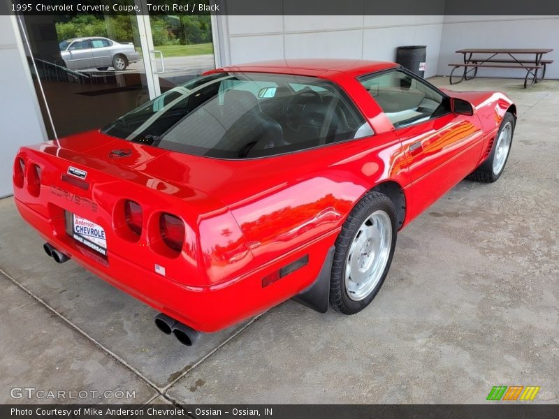 Torch Red / Black 1995 Chevrolet Corvette Coupe