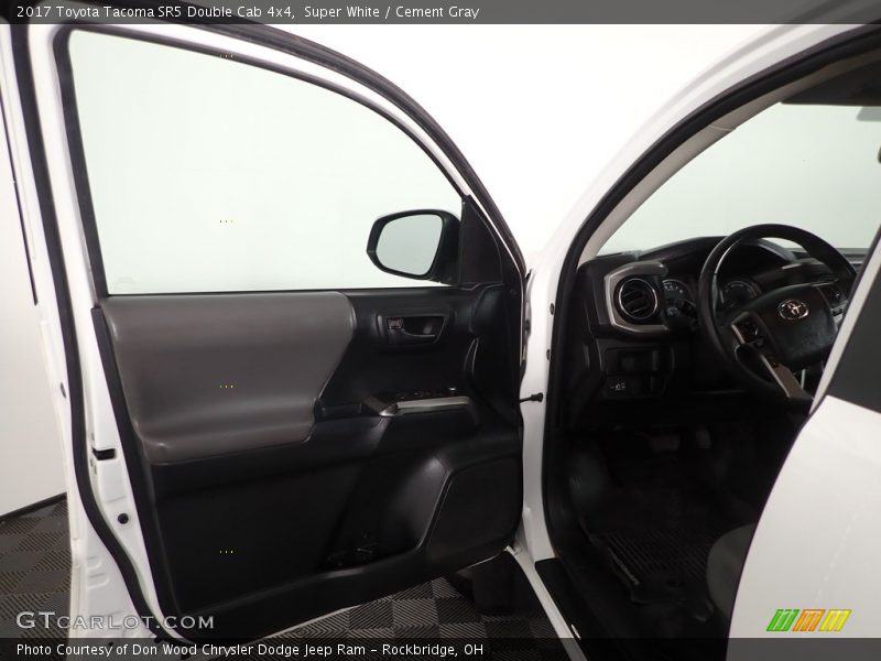 Super White / Cement Gray 2017 Toyota Tacoma SR5 Double Cab 4x4