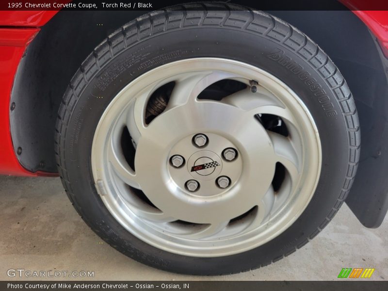 Torch Red / Black 1995 Chevrolet Corvette Coupe