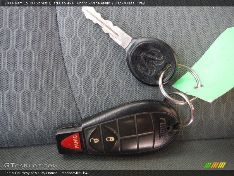 Bright Silver Metallic / Black/Diesel Gray 2014 Ram 1500 Express Quad Cab 4x4