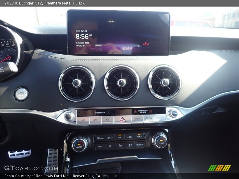 Controls of 2023 Stinger GT2
