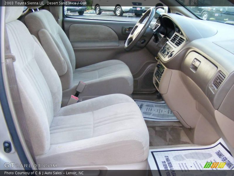 Desert Sand Mica / Oak 2003 Toyota Sienna LE