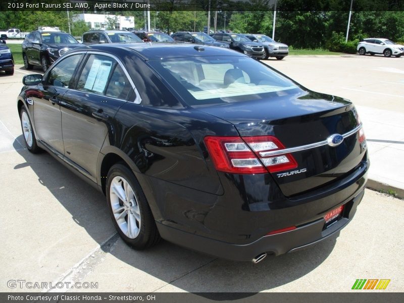 Agate Black / Dune 2019 Ford Taurus SEL AWD