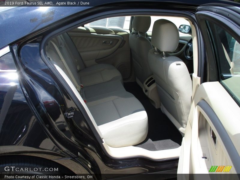 Agate Black / Dune 2019 Ford Taurus SEL AWD