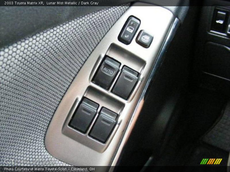 Lunar Mist Metallic / Dark Gray 2003 Toyota Matrix XR