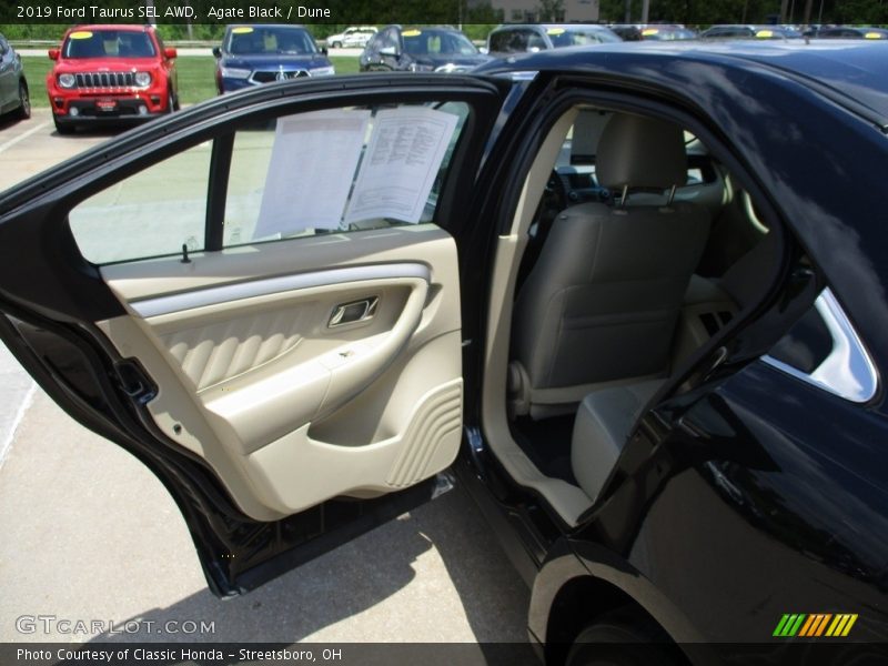 Agate Black / Dune 2019 Ford Taurus SEL AWD