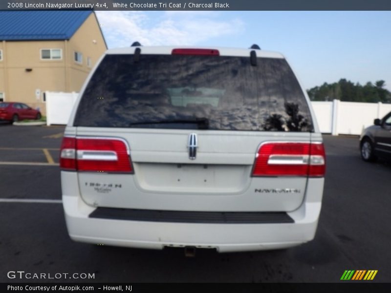 White Chocolate Tri Coat / Charcoal Black 2008 Lincoln Navigator Luxury 4x4
