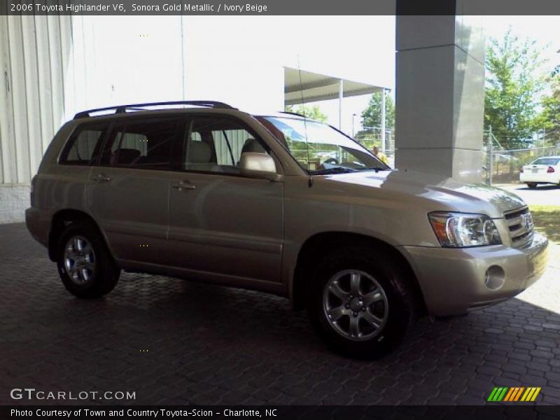 Sonora Gold Metallic / Ivory Beige 2006 Toyota Highlander V6