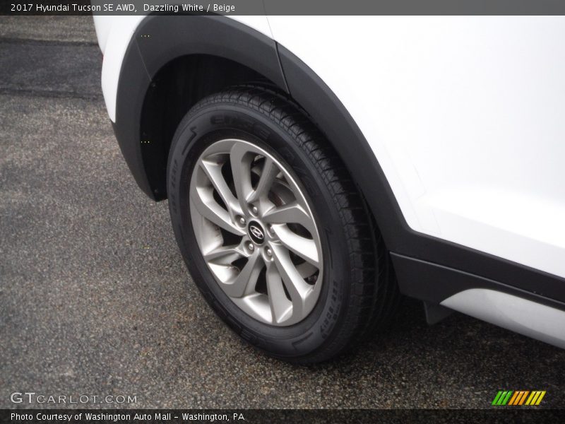 Dazzling White / Beige 2017 Hyundai Tucson SE AWD