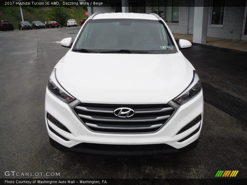 Dazzling White / Beige 2017 Hyundai Tucson SE AWD