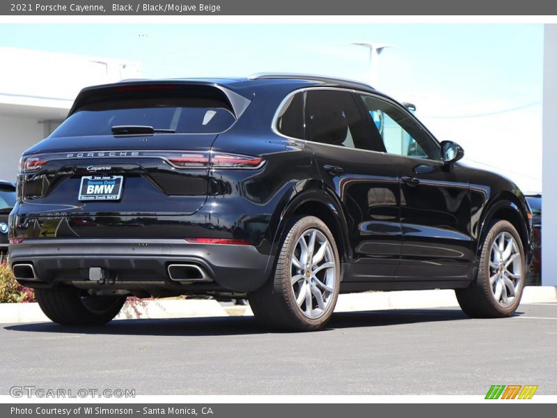 Black / Black/Mojave Beige 2021 Porsche Cayenne