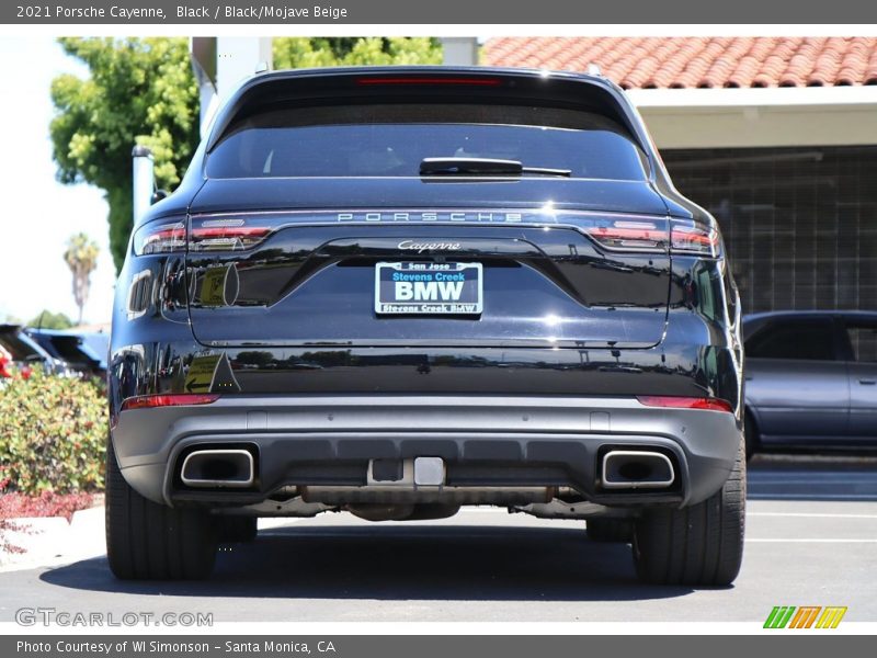 Black / Black/Mojave Beige 2021 Porsche Cayenne